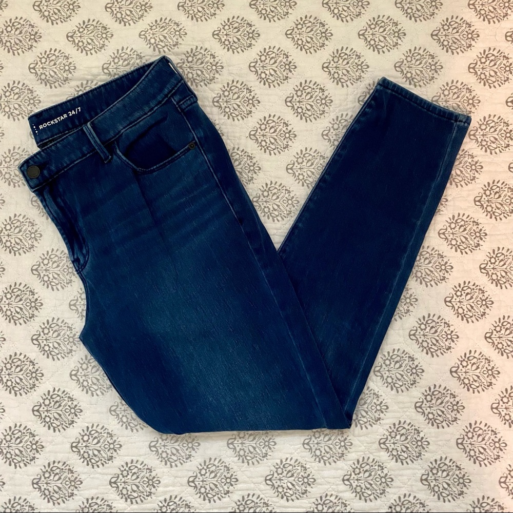 Old Navy Rockstar Skinny Jeans Dark Wash Size 14